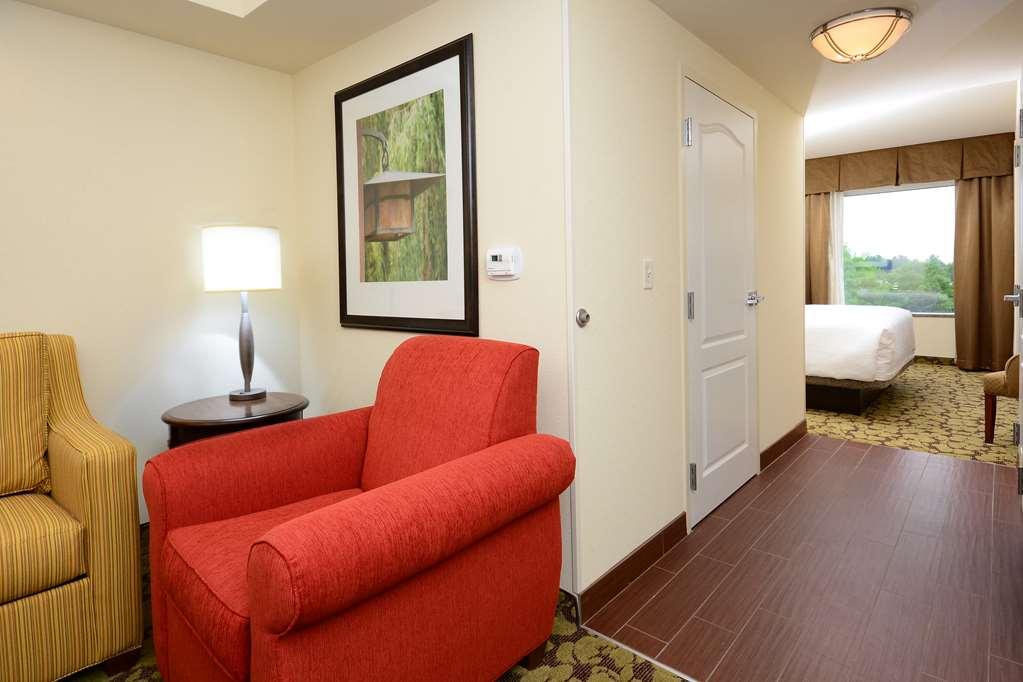 Hilton Garden Inn Greensboro Airport Room photo